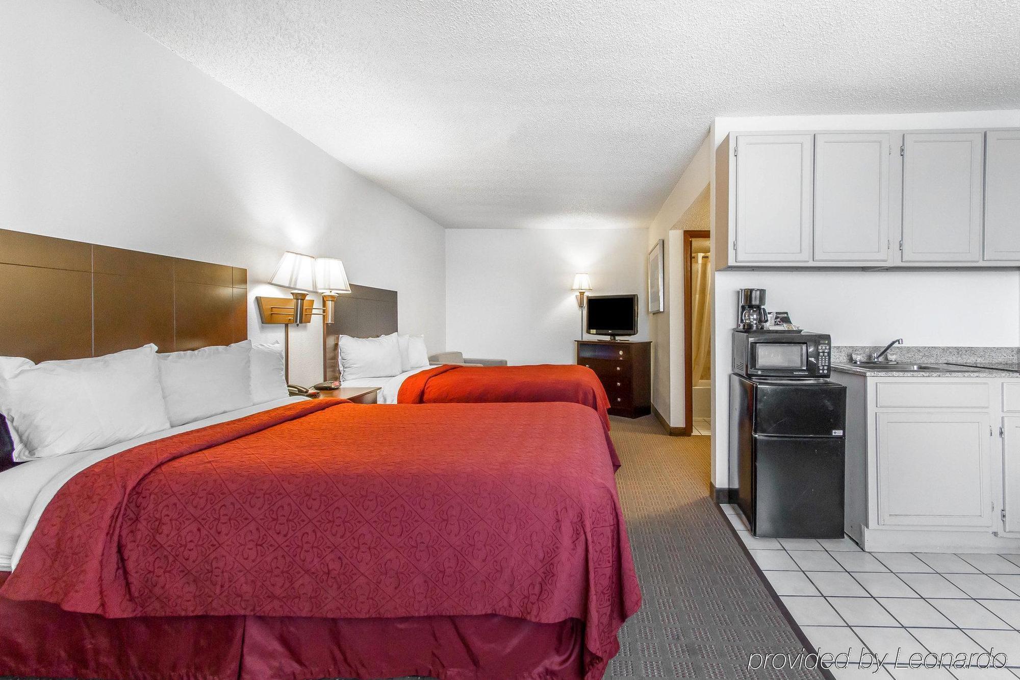 Red Roof Inn & Suites Oklahoma City Southwest ภายนอก รูปภาพ