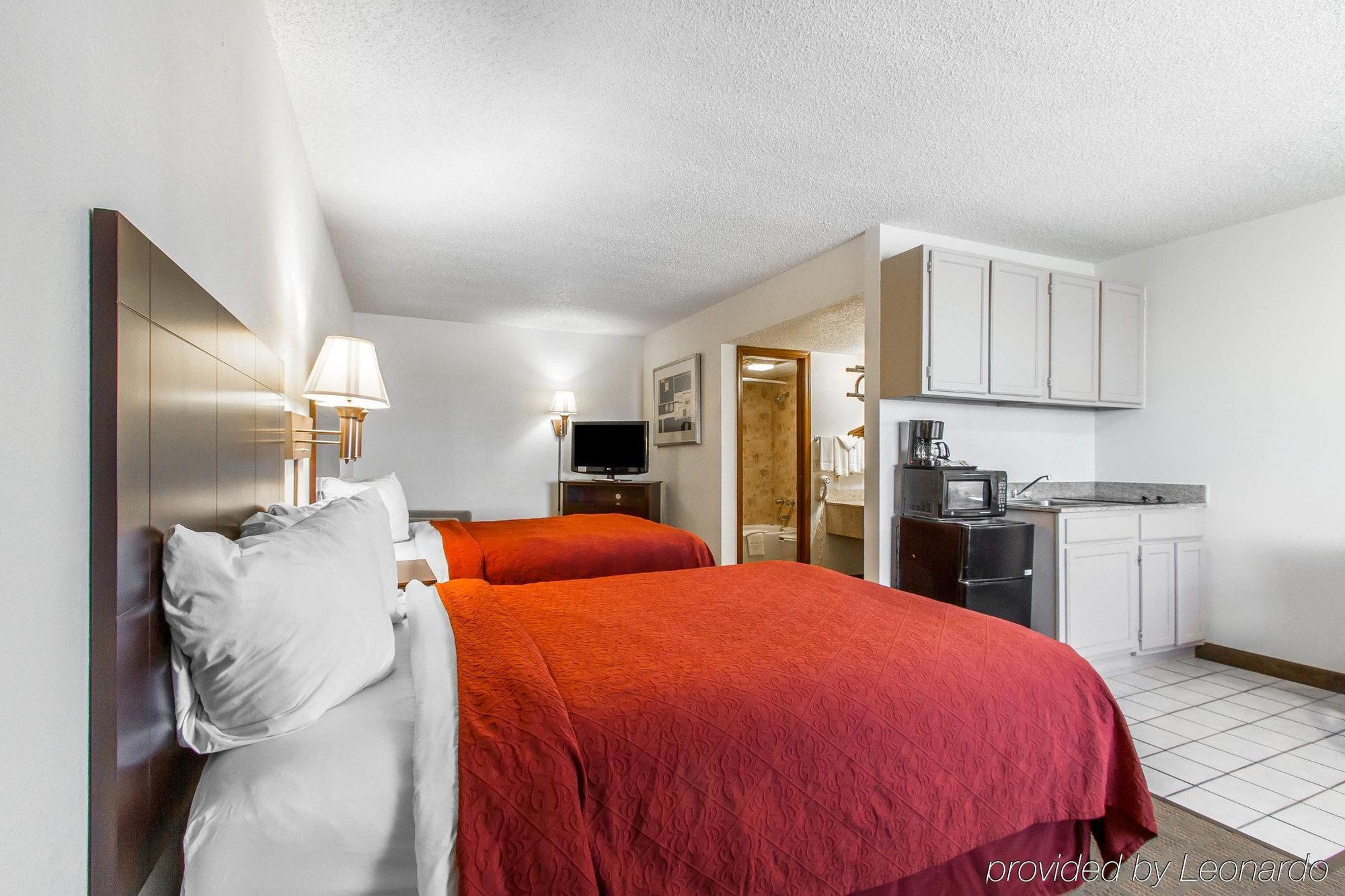 Red Roof Inn & Suites Oklahoma City Southwest ภายนอก รูปภาพ